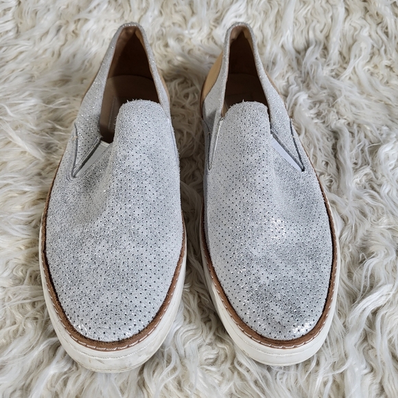 UGG Adley Perf Stardust Leather Sneaker Comfort Slip-On Shoe Silver Womens 10 - Picture 2 of 8